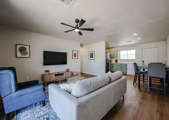 #3 Blue Skies Midtown Retreat Comfy Affordable *